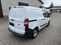 Gebraucht Ford Transit 101 PS (74 kW) 2022 Weiß Van / Kleinbus