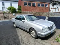 Occasion Mercedes E200 136 ch (100 kW) 1997 Argent Berline
