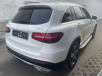 Gebraucht Mercedes GLC250 204 PS (150 kW) 2016 Weiß SUV