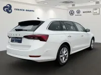 Gebraucht Skoda Octavia Style 116 PS (85 kW) 2023 Candyweiss Kombi