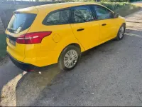 Usata Ford Focus 95 CV (69 kW) 2016 Giallo Station wagon