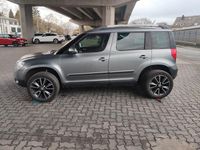 Gebraucht Skoda Yeti Ambition 140 PS (102 kW) 2013 Grau SUV