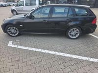 Gebraucht BMW 320 Exclusive 184 PS (135 kW) 2010 Schwarz Kombi