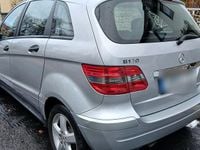 Gebraucht Mercedes B170 116 PS (85 kW) 2005 Silber Van / Kleinbus
