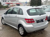 Gebraucht Mercedes B170 116 PS (85 kW) 2005 Silber Van / Kleinbus