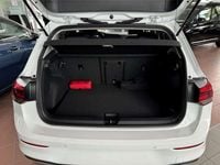 Gebraucht VW Golf VIII Move 150 PS (110 kW) 2024 Weiß Kleinwagen