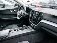 Gebraucht Volvo XC60 145 PS (106 kW) 2022 SUV