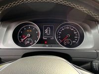 Gebraucht VW Golf VII LOUNGE 86 PS (63 kW) 2015 Beige Limousine