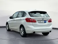 Gebraucht BMW 220 Advantage 192 PS (141 kW) 2017 Alpinweiß Van / Kleinbus