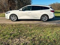 gebraucht Ford Focus Cool & Connect Automatik LED B&O Navi