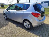 Gebraucht Opel Meriva 120 PS (88 kW) 2012 Argon silber/ice silver (m2) Van / Kleinbus
