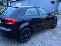 Gebraucht Audi A3 Ambiente 125 PS (91 kW) 2010 Schwarz Kleinwagen
