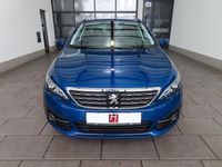 Gebraucht Peugeot 308 Allure 131 PS (96 kW) 2018 Blau Kombi