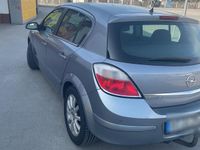 Gebraucht Opel Astra 125 PS (91 kW) 2005 Silber Kleinwagen
