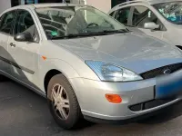 Gebraucht Ford Focus 101 PS (74 kW) 2001 Grau Kleinwagen
