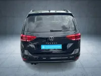 Gebraucht VW Touran Comfortline 150 PS (110 kW) 2022 Schwarz Van / Kleinbus