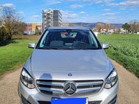 Gebraucht Mercedes B180 109 PS (80 kW) 2015 Silber Van / Kleinbus
