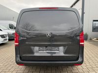Gebraucht Mercedes e-Vito 85 kW (116 PS) 2022 Grau Van / Kleinbus