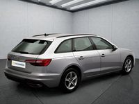 Używany Audi A4 190 KM (139 kW) 2025 Srebrny Sedan/Limuzyna