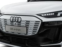 Gebraucht Audi Q6 e-tron S-Line 185 kW (252 PS) 2025 Gletscherweiß metallic SUV