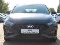 Gebraucht Hyundai i30 Select 120 PS (88 kW) 2020 Grau Kombi