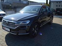 Gebraucht VW Touareg Elegance 286 PS (210 kW) 2021 Deep black perleffekt SUV