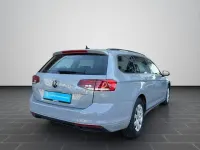 Gebraucht VW Passat Basis 150 PS (110 kW) 2024 Mondsteingrau Kombi