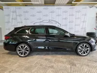 Gebraucht Seat Leon ST Beats 150 PS (110 kW) 2023 Mitternachtsschwarz met. Kombi