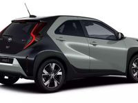 Neu Toyota Aygo 116 PS (85 kW) 2026 Urban khaki (6x3)/ black mica Kleinwagen
