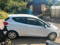 Gebraucht Ford Fiesta 70 PS (51 kW) 2017 Weiß Kleinwagen