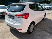 Gebraucht Hyundai ix20 Edition 90 PS (66 kW) 2015 Polar white / sol Kleinwagen