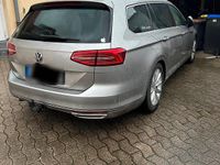 Gebraucht VW Passat Highline 150 PS (110 kW) 2016 Grau Kombi
