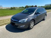 Gebraucht Opel Astra 140 PS (102 kW) 2011 Grau Kombi
