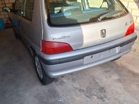 Gebraucht Peugeot 106 60 PS (44 kW) 2001 Silber Kleinwagen