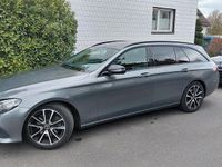 Gebraucht Mercedes E200 Night 184 PS (135 kW) 2019 Grau Kombi