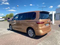 Second-hand VW Multivan Basis 150 CP (110 kW) 2024 Maro Monovolum