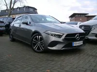 Gebraucht Mercedes A200 Progressive 150 PS (110 kW) 2025 Mountaingrau (metallic) Limousine