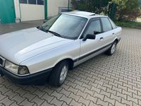 Second-hand Audi 80 Basis 90 CP (66 kW) 1990 Argintiu Berlinǎ