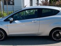 Gebraucht Ford Fiesta 81 PS (59 kW) 2012 Silber Kleinwagen