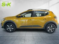 Neu Dacia Sandero Expression 110 PS (80 kW) 2026 Amber yellow (gelb) Kleinwagen