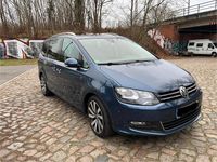 Gebraucht VW Sharan 184 PS (135 kW) 2016 Blau Van / Kleinbus