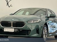 Gebraucht BMW 120 163 PS (119 kW) 2025 Cape york grün metallic Kleinwagen