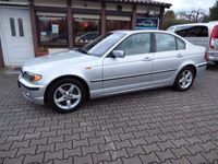 gebraucht BMW 320 i Limo Xenon/SD/PDC/Leder/Opas bester!/Top