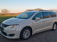 Gebraucht Chrysler Pacifica 291 PS (214 kW) 2017 Beige Van / Kleinbus