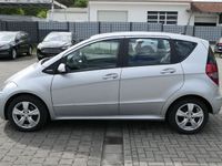 Gebraucht Mercedes A160 95 PS (69 kW) 2011 Silber Limousine