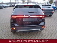 Gebraucht VW T-Cross Life 110 PS (80 kW) 2023 Deep black perleffekt (metallic) SUV