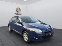 Gebraucht Renault Mégane Expression 101 PS (74 kW) 2009 Blau Limousine