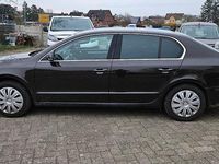 Gebraucht Skoda Superb Elegance 160 PS (117 kW) 2014 Grau Limousine