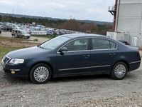 Gebraucht VW Passat 140 PS (102 kW) 2007 Blau Limousine