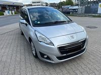 gebraucht Peugeot 5008 Allure 7 Sitzer/Automatik/Navi/Panorama/AHK/PDC/